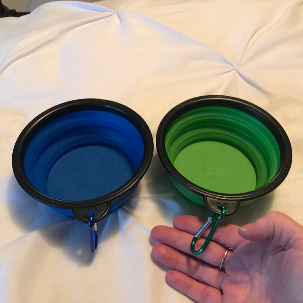 Collapsible dog/cat bowls *SOLD*